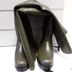 MARIUS 8050 PAIRE DE BOTTES CUISSARDES KAKI AIGLE MAITRE CAOUTCHOUTIER NEUF -Le Chameau Soldes Magasin 00002 8050 PAIRE DE BOTTES WADERS TRUITE KAKI AIGLE MAITRE CAOUTCHOUTIER NEUF