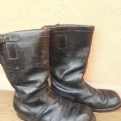 PAIRE DE BOTTES ARMÉE ALLEMANDE. POINTURE EN 46 -Le Chameau Soldes Magasin 00002 PAIRE DE BOTTES ARMEE ALLEMANDE. POINTURE EN 46