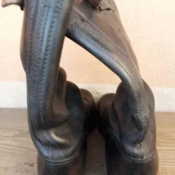 PAIRE DE BOTTES ARMÉE ALLEMANDE. POINTURE EN 42 -Le Chameau Soldes Magasin 00003 PAIRE DE BOTTES ARMEE ALLEMANDE. POINTURE EN 42