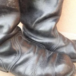 PAIRE DE BOTTES ARMÉE ALLEMANDE. POINTURE EN 46 -Le Chameau Soldes Magasin 00006 PAIRE DE BOTTES ARMEE ALLEMANDE. POINTURE EN 46