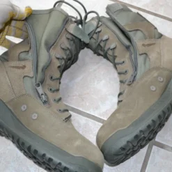 Bottes US ARMY "BELLEVILLE TACTICAL" Sage Green Zipper. NEUVES - Tailles US 9,5w = 43 Eur. -Le Chameau Soldes Magasin 00009 Bottes US ARMY BELLEVILLE TACTICAL sage green zipper. NEUVES tailles US 9 5w 43 eur